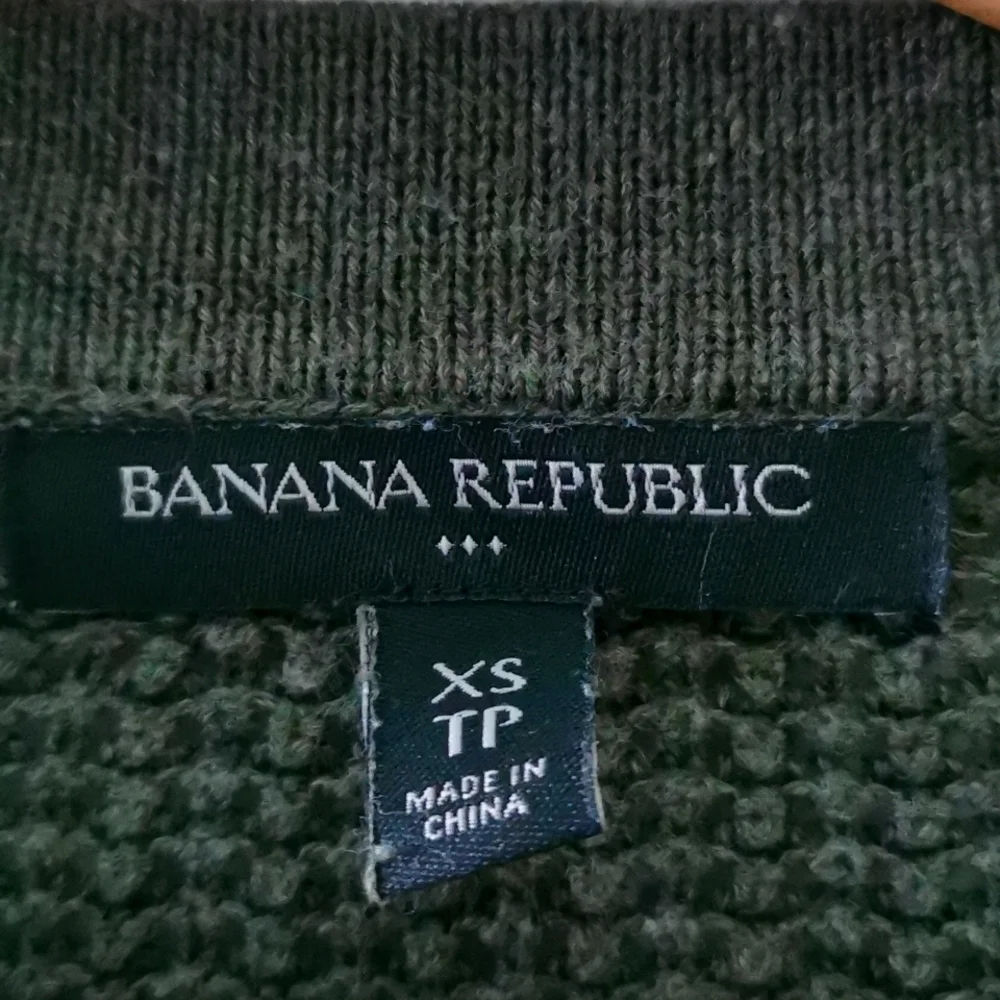 Banana Republic olive green cardigan. Size XS. EUC - Picture 4 of 5